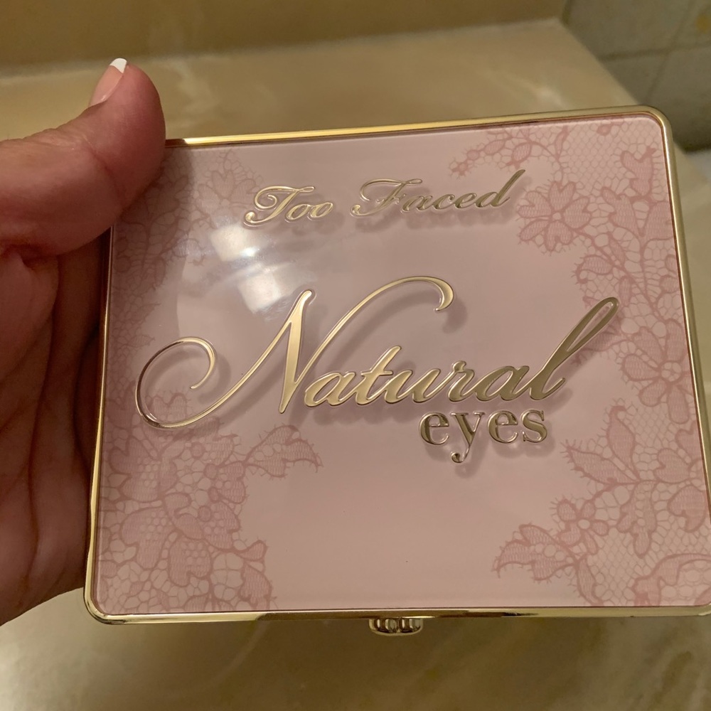 Too faced natural eye pallet